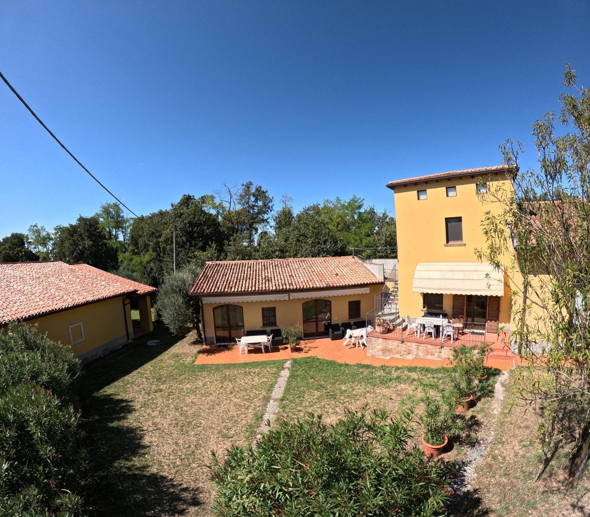 Agriturismo Gardenali Volta Mantovana Eksteriør bilde