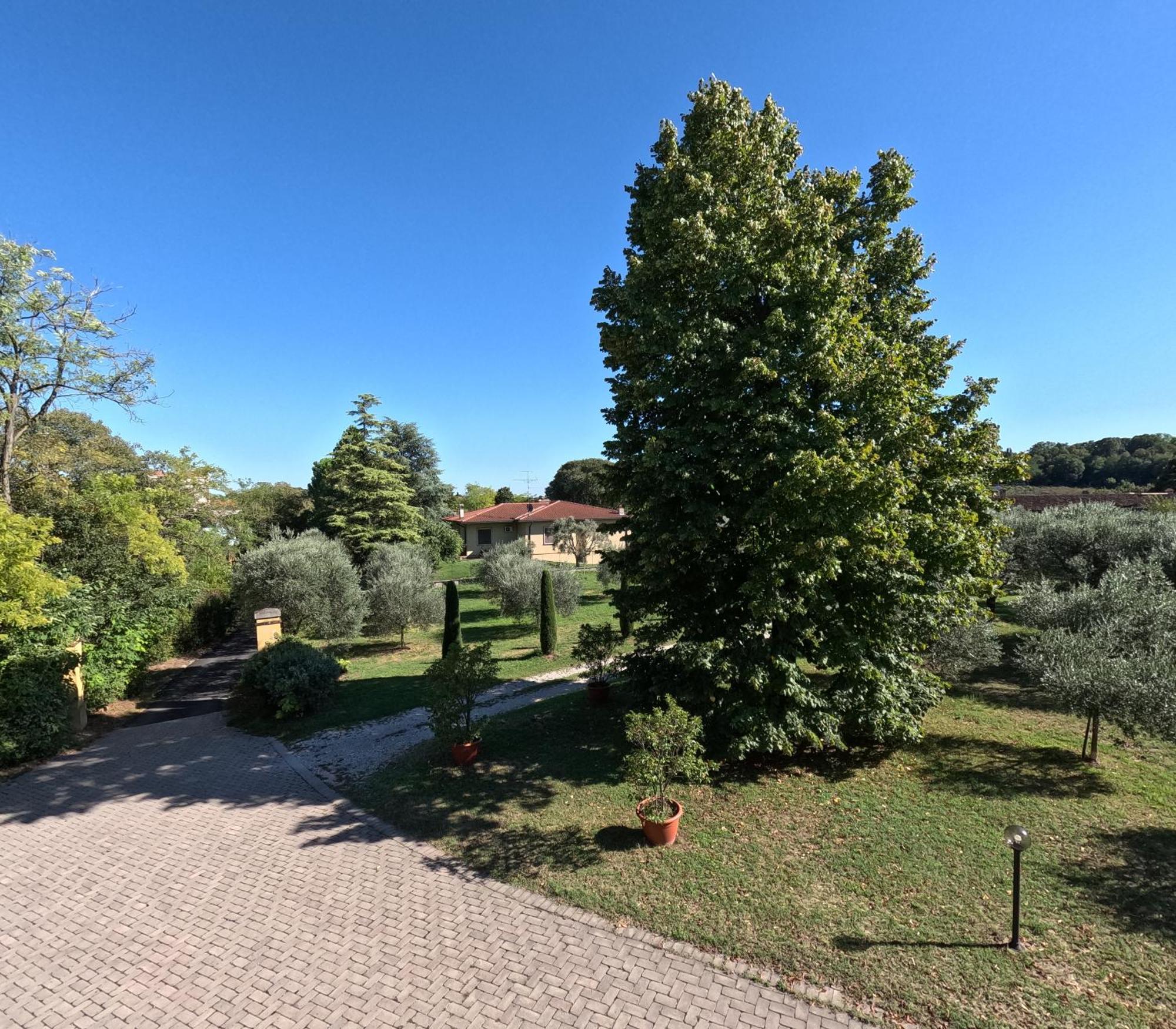 Agriturismo Gardenali Volta Mantovana Eksteriør bilde