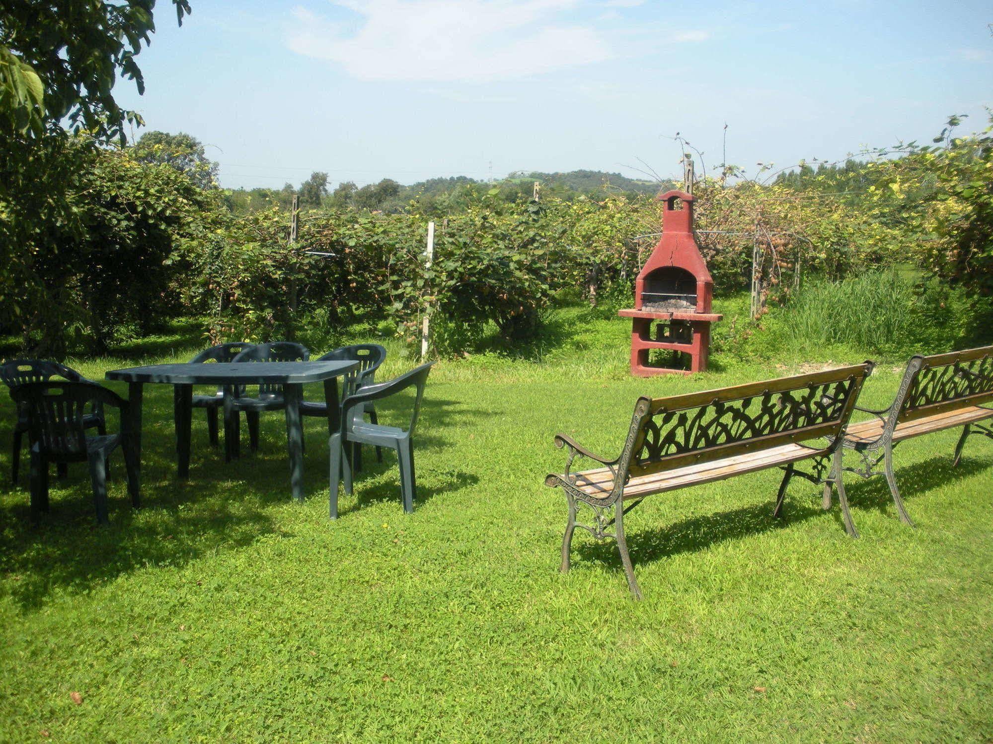 Agriturismo Gardenali Volta Mantovana Eksteriør bilde