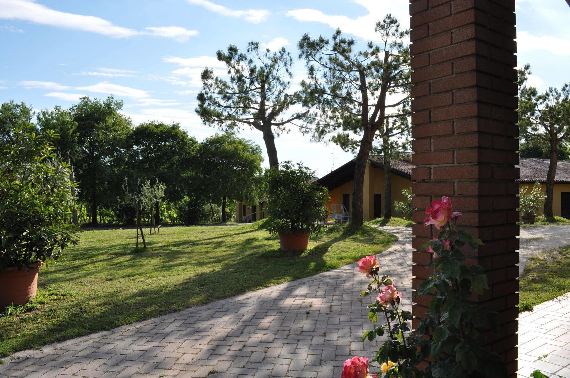 Agriturismo Gardenali Volta Mantovana Eksteriør bilde
